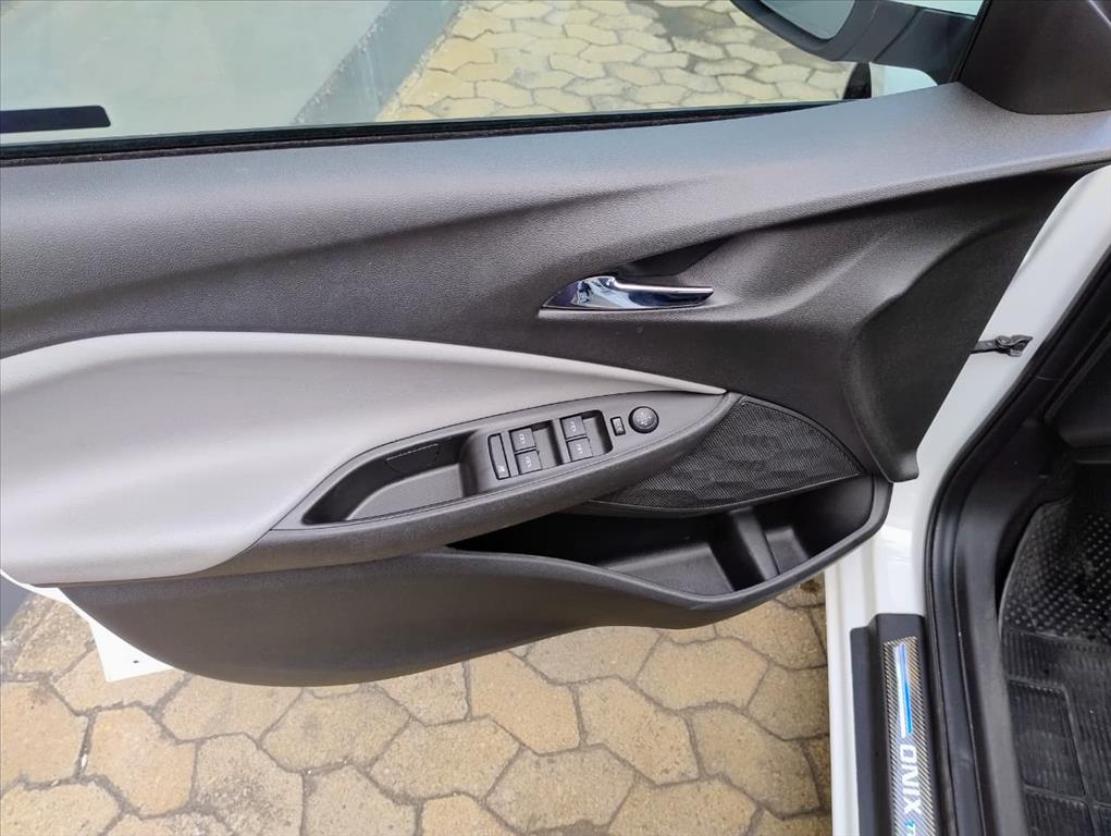 ONIX 1.0 TURBO FLEX AUTOMÁTICO17