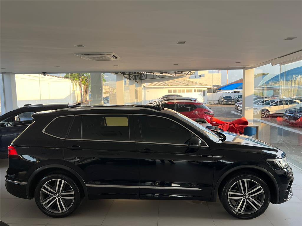 TIGUAN 2.0 300 TSI GASOLINA ALLSPACE R-LINE AUTOMÁTICO4