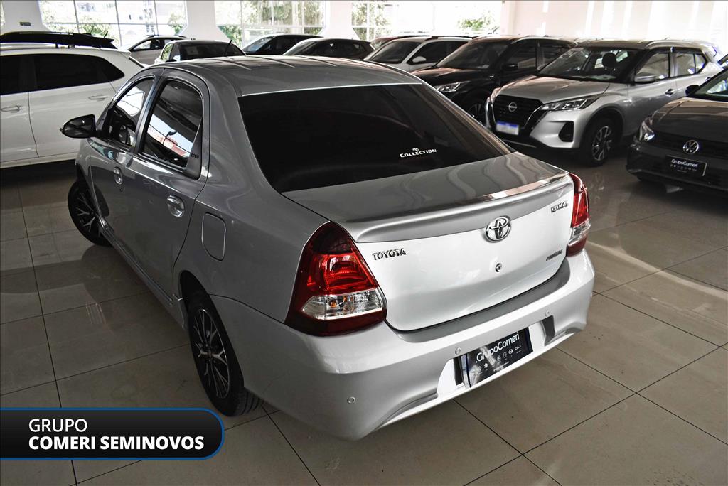 ETIOS 1.5 PLATINUM SEDAN 16V FLEX 4P AUTOMÁTICO3