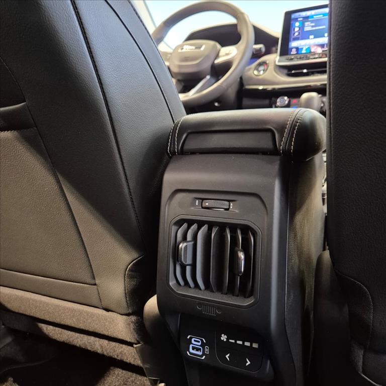 COMMANDER 1.3 T270 TURBO FLEX LIMITED AT617