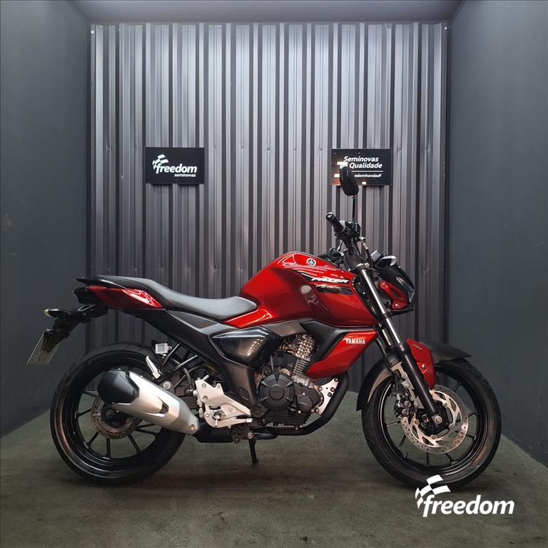Moto YAMAHA do modelo FAZER FZ15 ABS 2024/2024