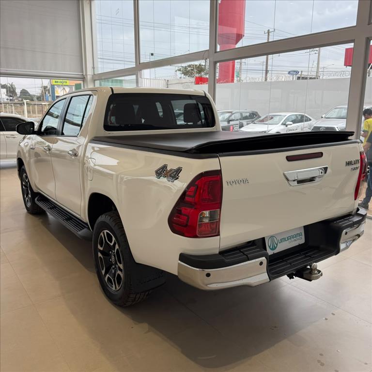 HILUX 2.8 D-4D TURBO DIESEL CD SRV 4X4 AUTOMÁTICO3