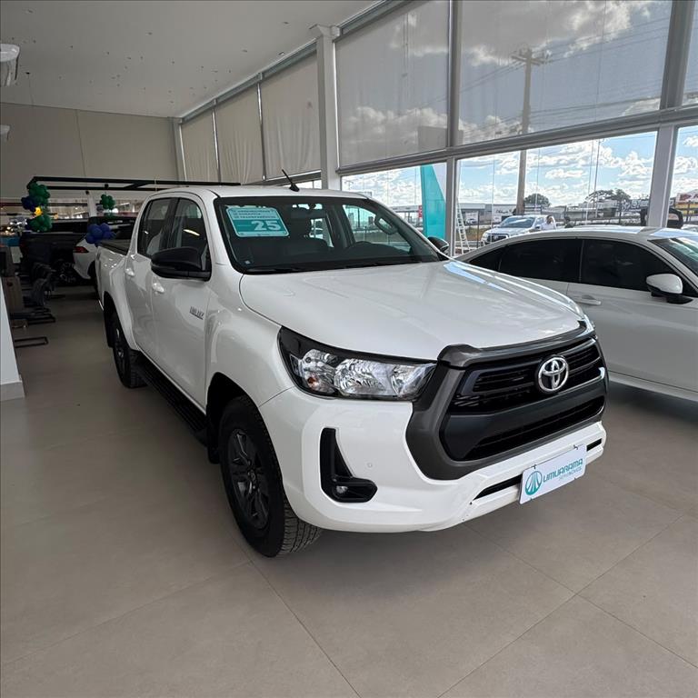 HILUX 2.8 D-4D TURBO DIESEL CD SR 4X4 AUTOMÁTICO1