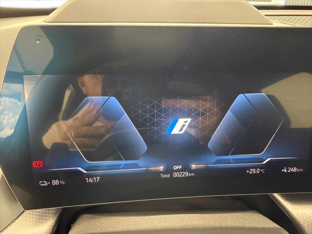 BMW-iX1-ELÉTRICO XDRIVE30 M SPORT