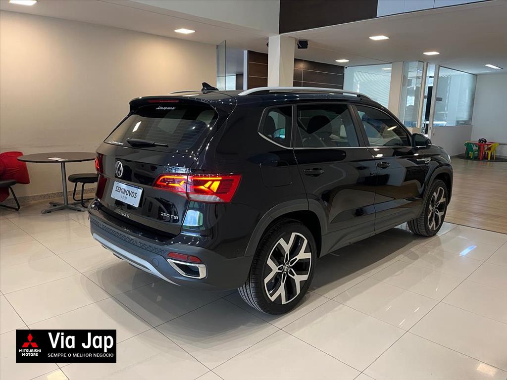VW - Volkswagen-TAOS-1.4 250 TSI TOTAL FLEX HIGHLINE AUTOMÁTICO