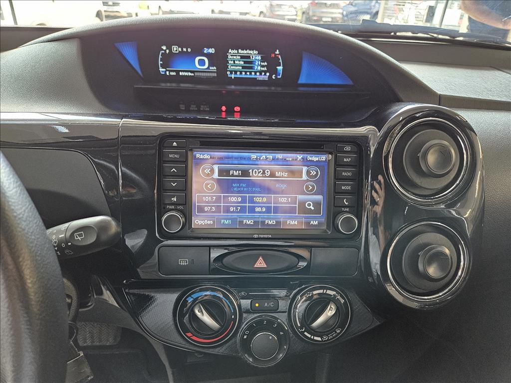 ETIOS 1.5 PLATINUM 16V FLEX 4P AUTOMÁTICO4