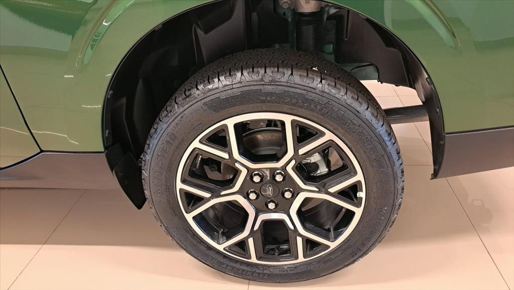 Ford-MAVERICK-2.5 HYBRID LARIAT e-CVT