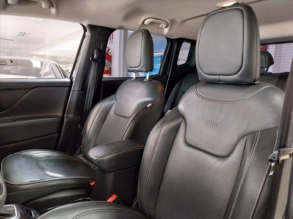 RENEGADE 1.3 T270 TURBO FLEX LONGITUDE AT611