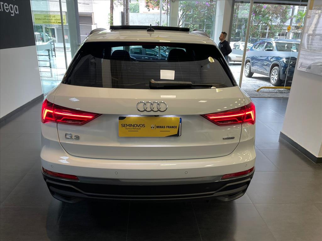 Q3 2.0 40 TFSI GASOLINA PERFORMANCE BLACK QUATTRO TIPTRONIC4