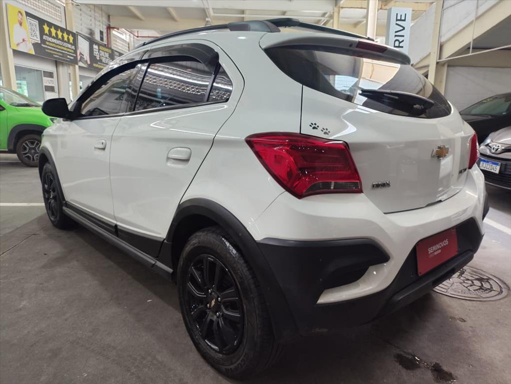 ONIX 1.4 MPFI ACTIV 8V FLEX 4P AUTOMÁTICO5