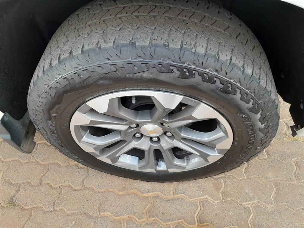 SILVERADO 5.3 V8 GASOLINA 1500 HIGH COUNTRY 4X4 AUTOMÁTICO17