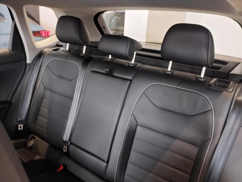 TAOS 1.4 250 TSI TOTAL FLEX HIGHLINE AUTOMÁTICO10