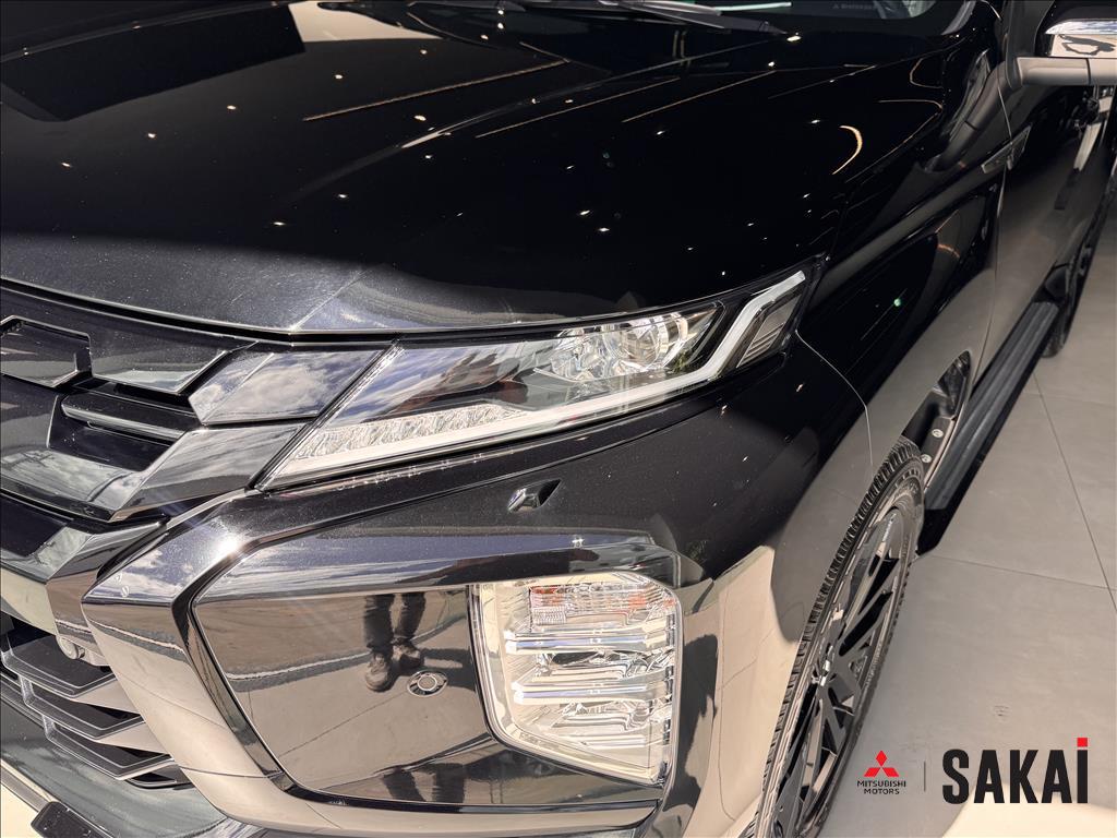 Mitsubishi-PAJERO SPORT-2.4 16V MIVEC TURBO DIESEL LEGEND BLACK AWD AUTOMÁTICO