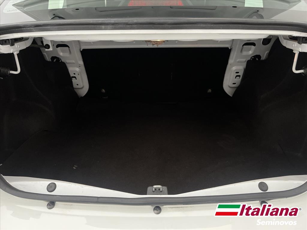 LOGAN 1.0 12V SCE FLEX ZEN MANUAL15