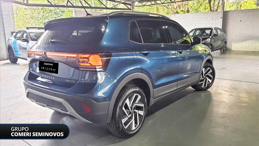 T-CROSS 1.4 250 TSI TOTAL FLEX HIGHLINE AUTOMÁTICO1