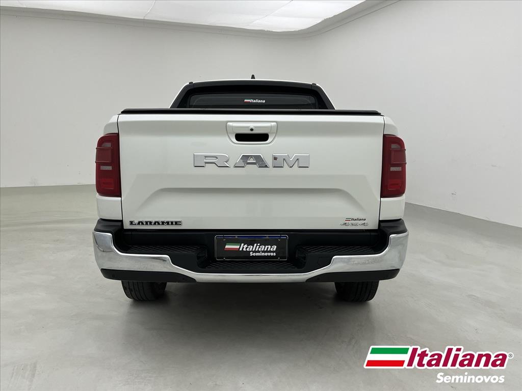 RAMPAGE 2.2 TURBO DIESEL LARAMIE 4X4 AUTOMÁTICO3
