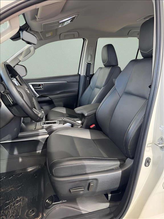 HILUX SW4 2.8 D-4D TURBO DIESEL SRX 7L 4X4 AUTOMÁTICO12