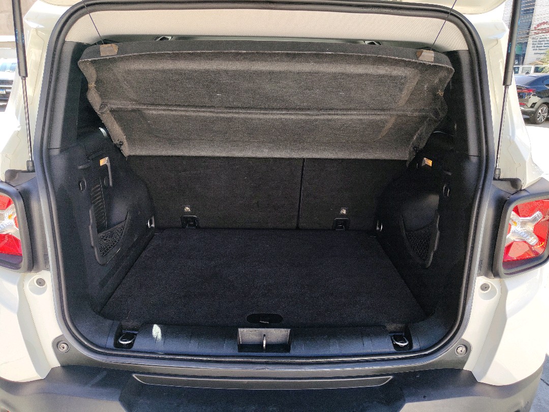 RENEGADE 1.8 16V FLEX LONGITUDE 4P AUTOMÁTICO4