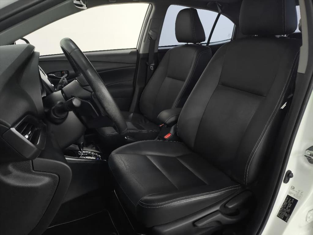 YARIS 1.5 16V FLEX SEDAN XLS MULTIDRIVE4