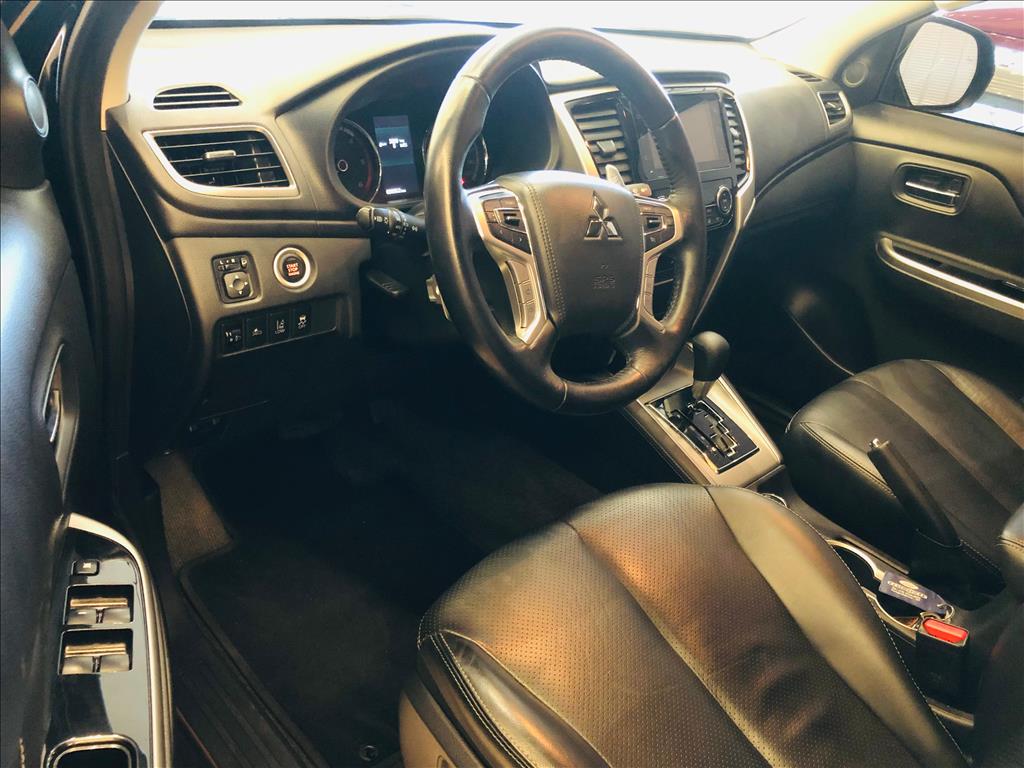 L200 TRITON 2.4 16V TURBO DIESEL SPORT HPE-S CD 4P 4X4 AUTOMÁTICO7