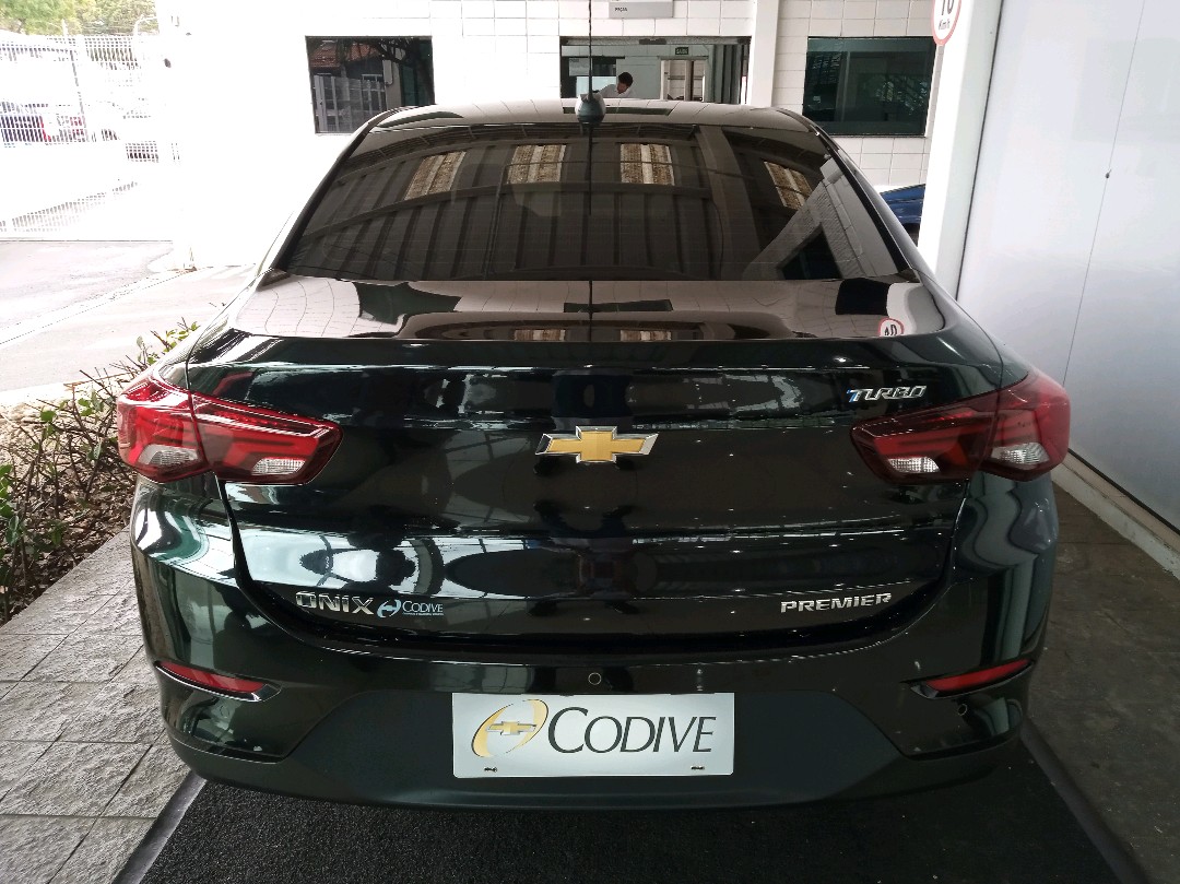 ONIX PLUS 1.0 TURBO FLEX PREMIER AUTOMÁTICO5