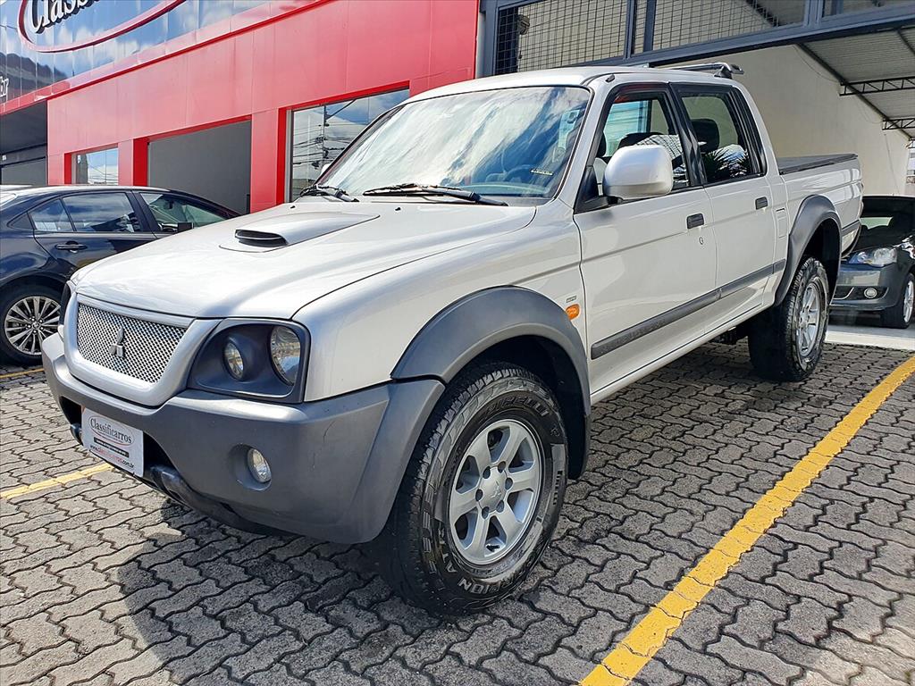 Mitsubishi L200 Outdoor - 2.5 HPE 4X4 CD 8V TURBO INTERCOOLER DIESEL 4P MANUAL