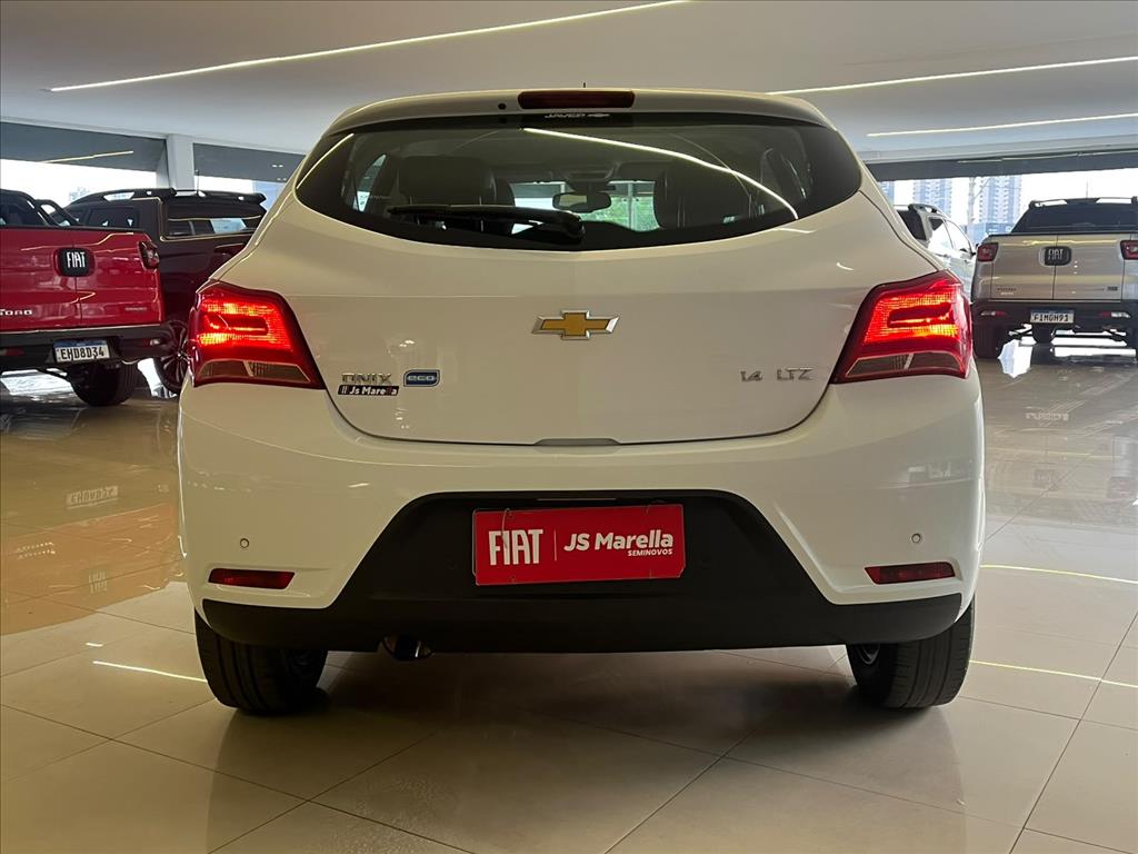 ONIX 1.4 MPFI LTZ 8V FLEX 4P MANUAL4