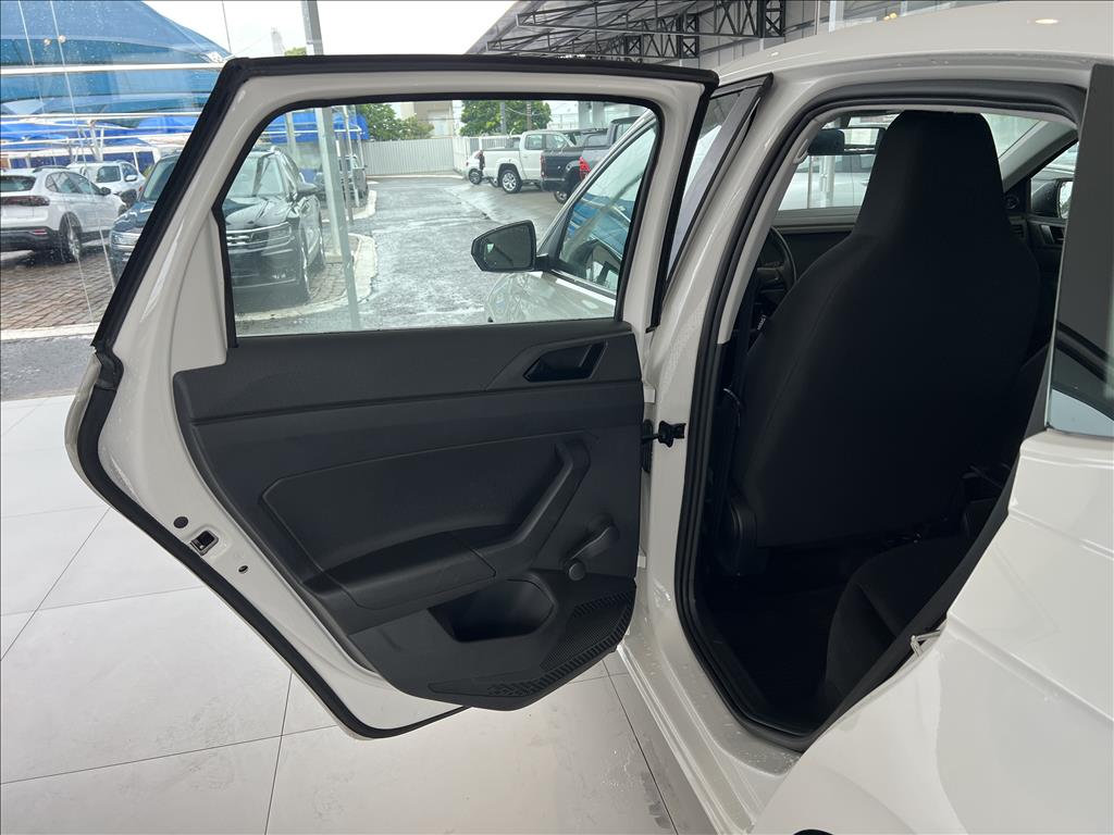 POLO 1.0 MPI ROBUST MANUAL15