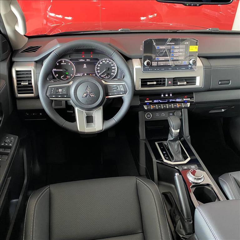 Mitsubishi-TRITON-2.4 BITURBO DIESEL CD HPE-S 4X4 AUTOMÁTICO