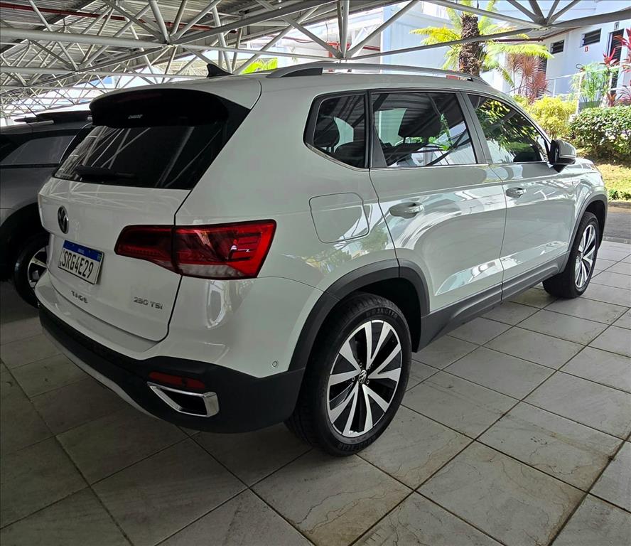 TAOS 1.4 250 TSI TOTAL FLEX HIGHLINE AUTOMÁTICO4