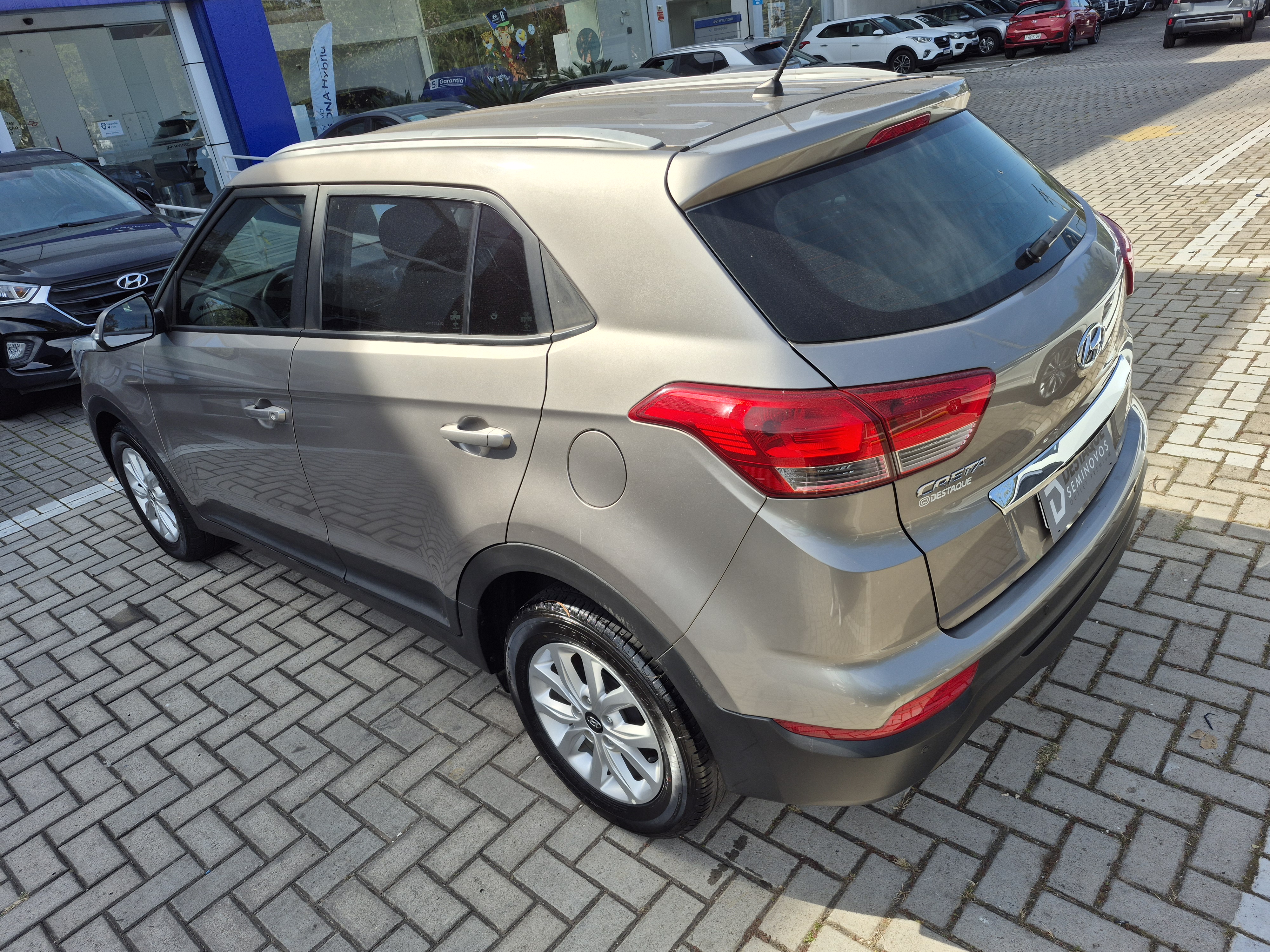 Foto ilustrativa do carro