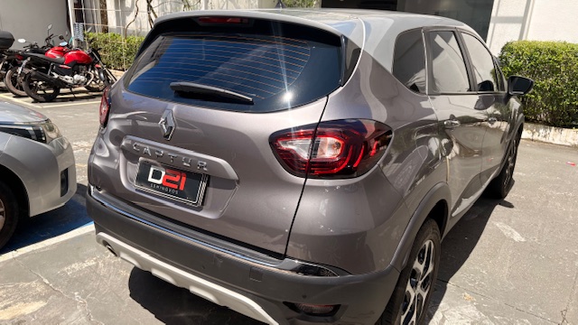 Renault-CAPTUR-1.6 16V SCE FLEX BOSE X-TRONIC
