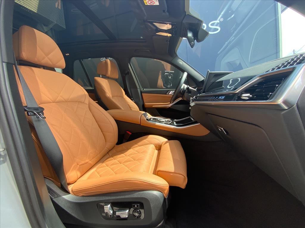 BMW-X5-3.0 I6 TURBO HÍBRIDO XDRIVE50E M SPORT AUTOMÁTICO
