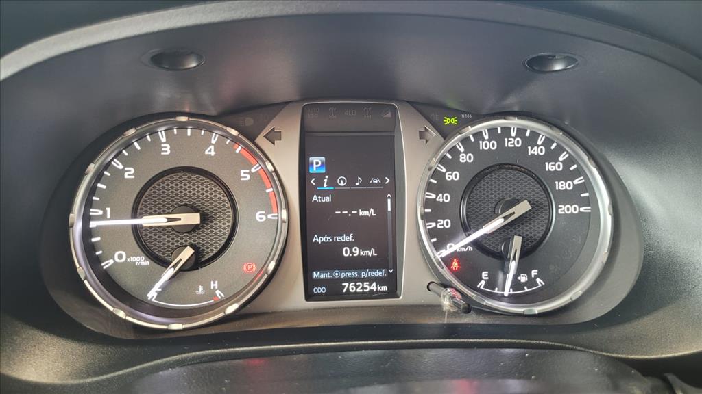 HILUX 2.8 D-4D TURBO DIESEL CD SRX 4X4 AUTOMÁTICO9