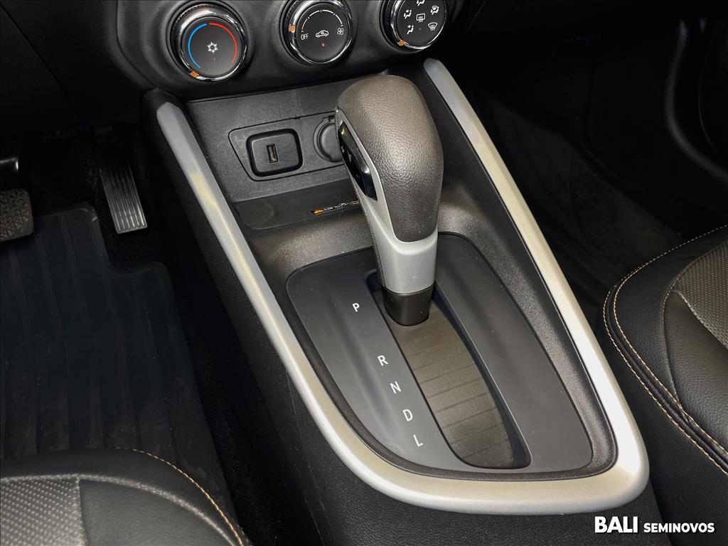 ONIX PLUS 1.0 TURBO FLEX PREMIER AUTOMÁTICO11