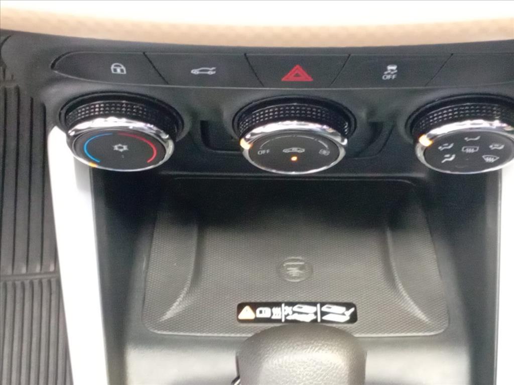 ONIX 1.0 TURBO FLEX PREMIER AUTOMÁTICO9