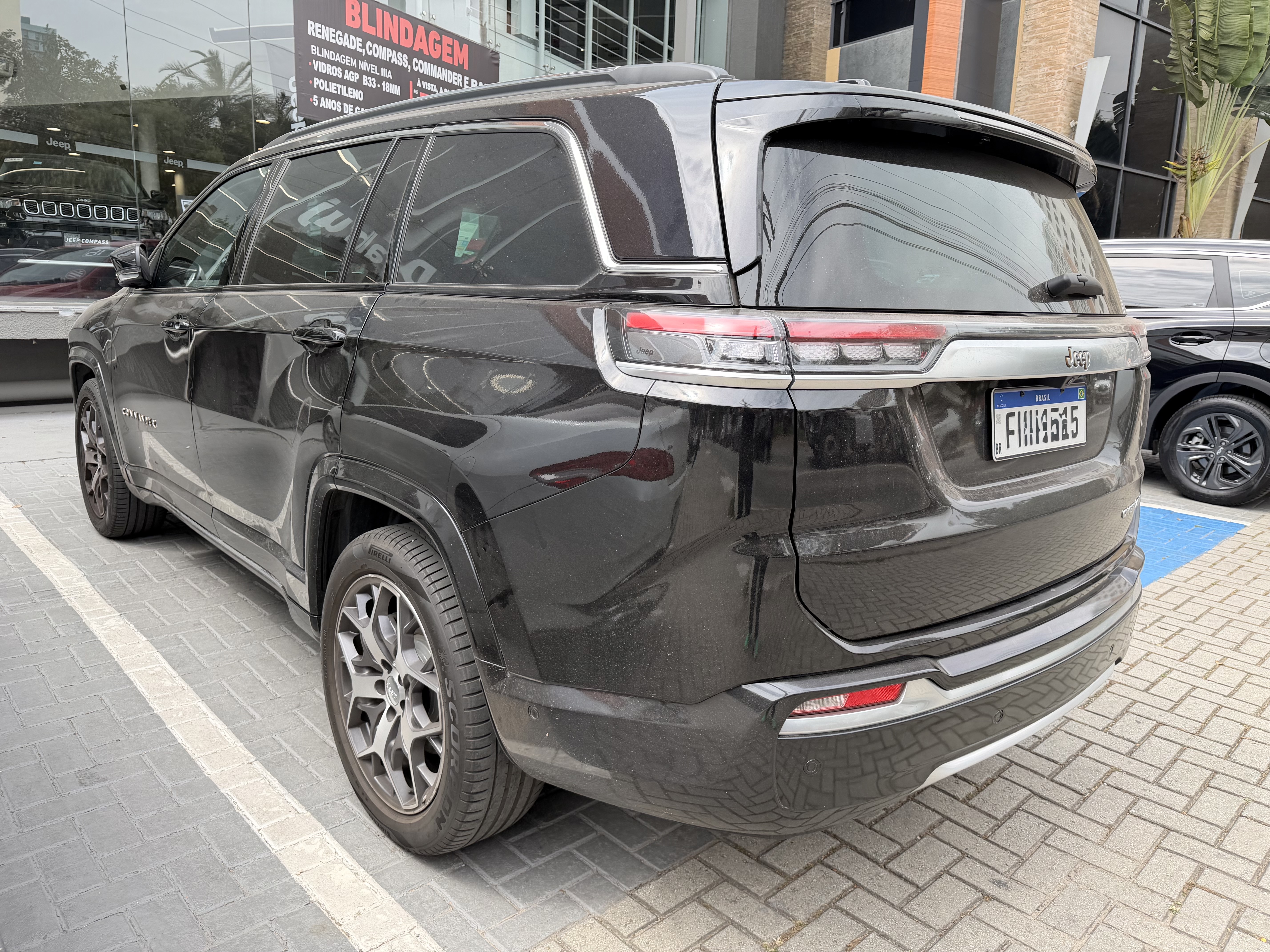 COMMANDER 1.3 T270 TURBO FLEX OVERLAND AT61