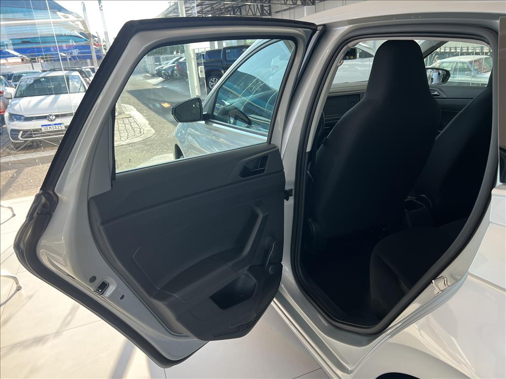POLO 1.0 MPI ROBUST MANUAL16
