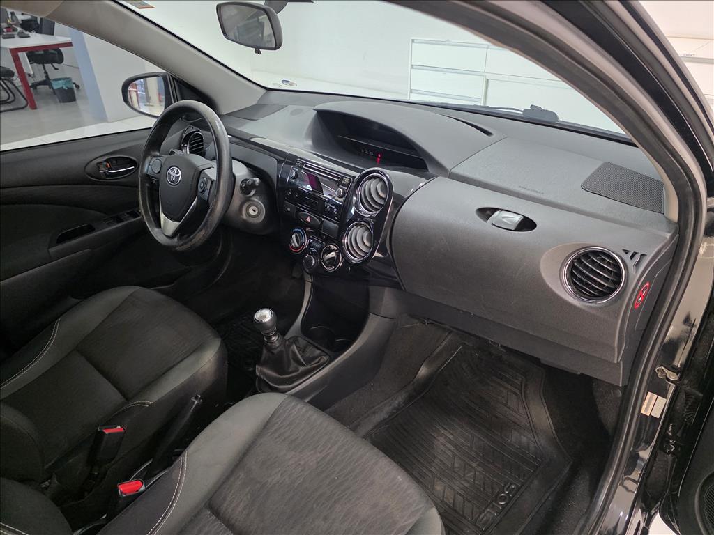 ETIOS 1.5 X PLUS 16V FLEX 4P MANUAL8