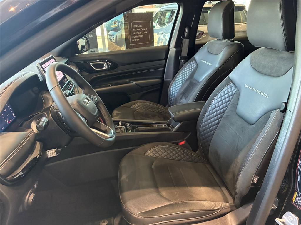 COMPASS 2.0 HURRICANE 4 TURBO GASOLINA BLACKHAWK AT96