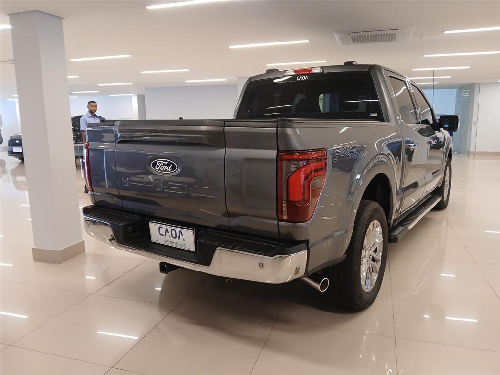 Ford-F-150-5.0 V8 GASOLINA CD LARIAT FX4 AUTOMÁTICO