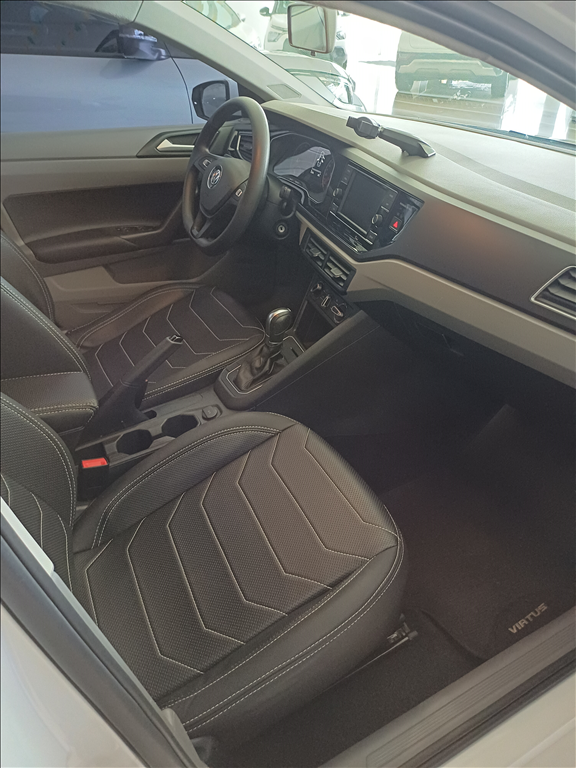VIRTUS 1.0 200 TSI COMFORTLINE AUTOMÁTICO8
