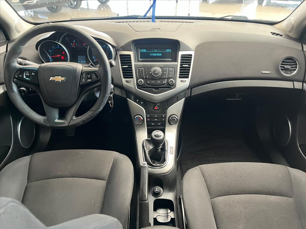 CRUZE 1.8 LT 16V FLEX 4P MANUAL9