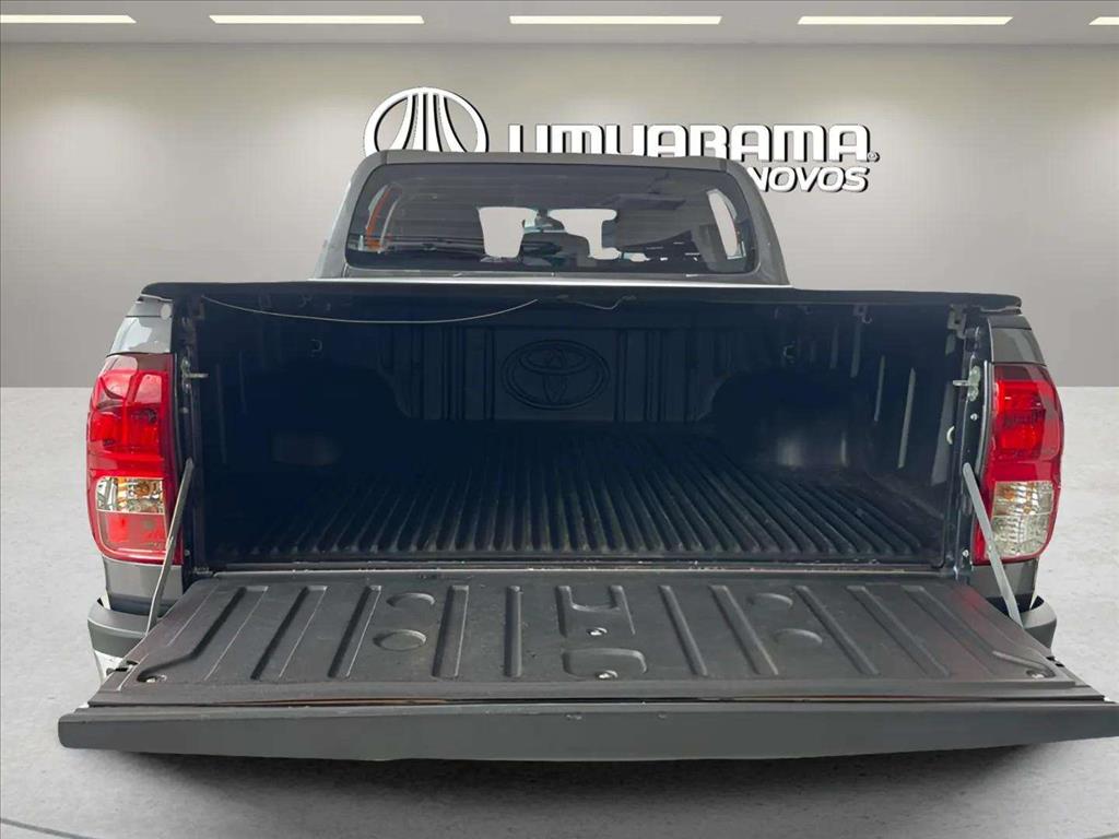 HILUX 2.8 D-4D TURBO DIESEL CD SR 4X4 AUTOMÁTICO6