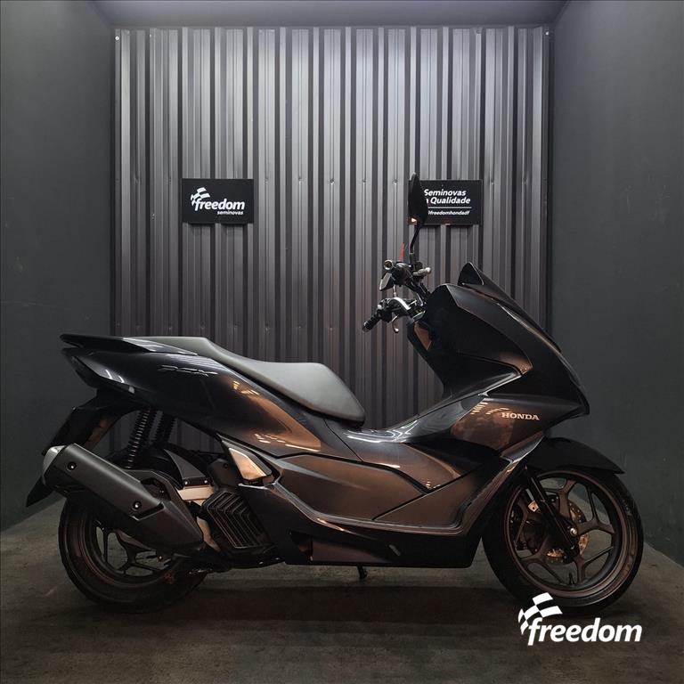 Moto HONDA do modelo PCX 160 CBS 2023/2023