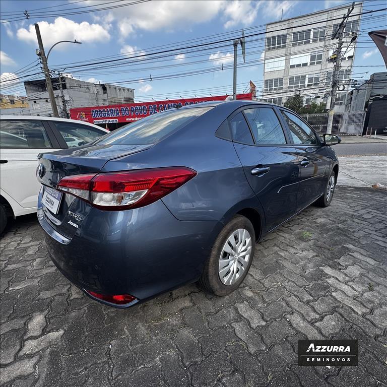 YARIS 1.5 16V FLEX SEDAN XL LIVE MULTIDRIVE5