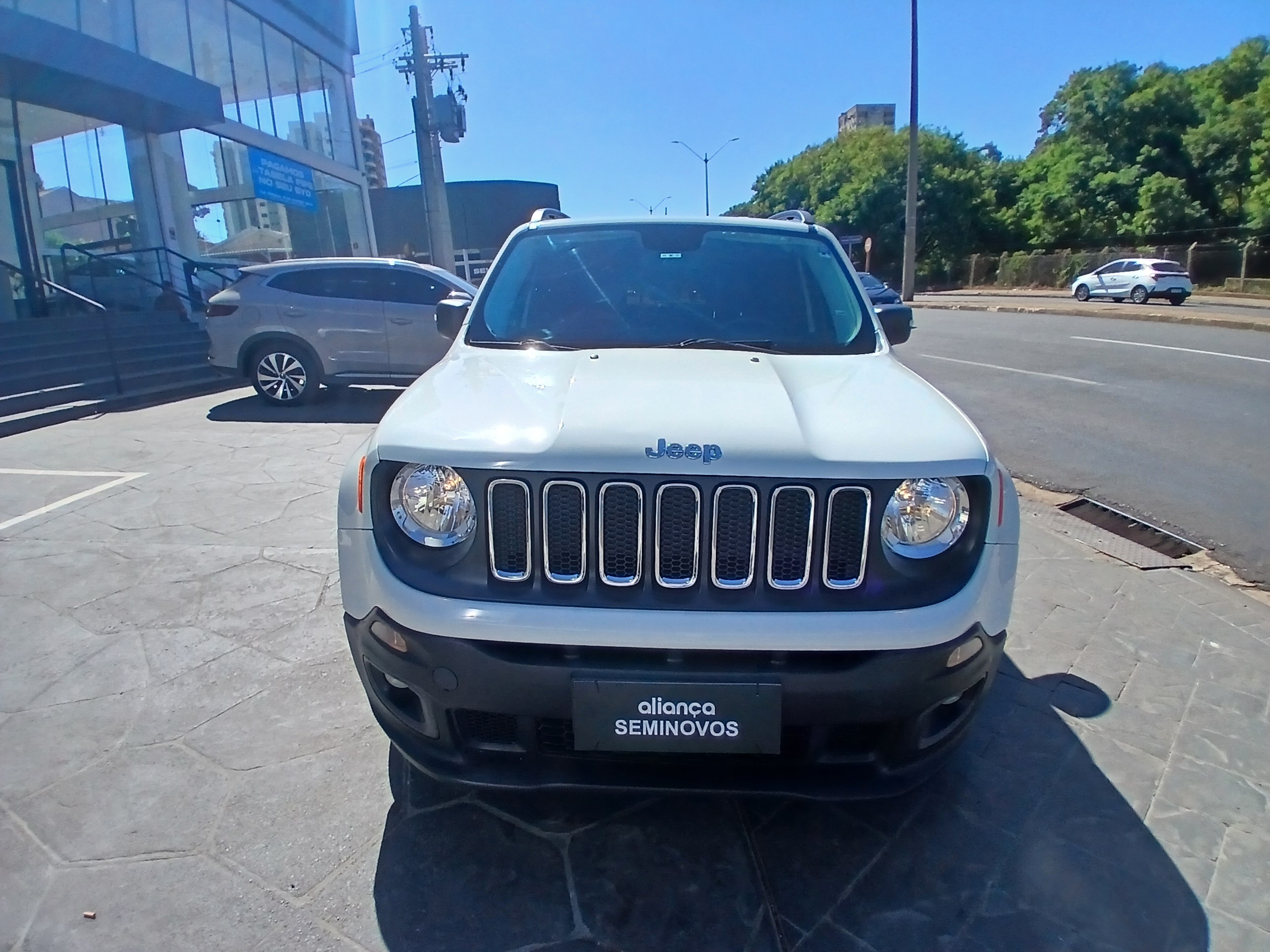 RENEGADE 1.8 16V FLEX SPORT 4P AUTOMÁTICO1
