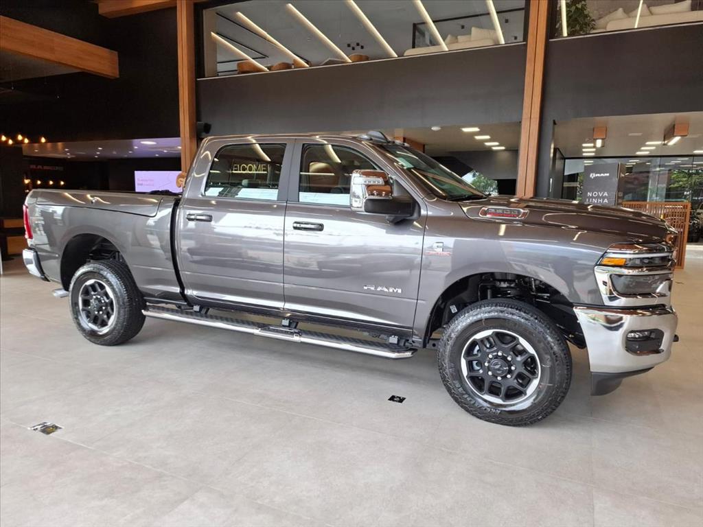 2500 6.7 I6 TURBO DIESEL LARAMIE CD 4X4 AUTOMÁTICO11