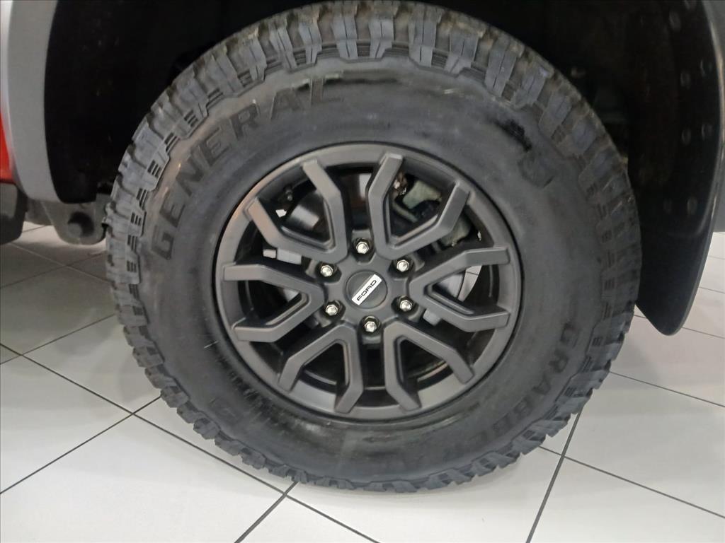 Ford-RANGER-3.0 V6 TURBO GASOLINA RAPTOR 4X4 AUTOMÁTICO