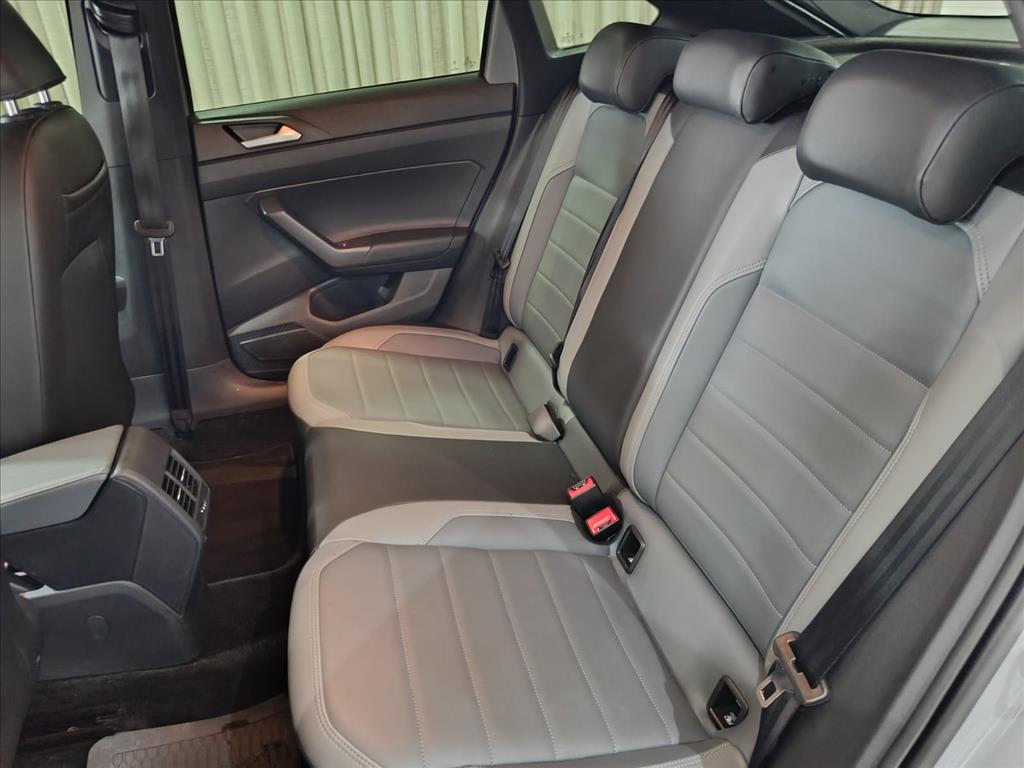 NIVUS 1.0 200 TSI TOTAL FLEX HIGHLINE AUTOMÁTICO9